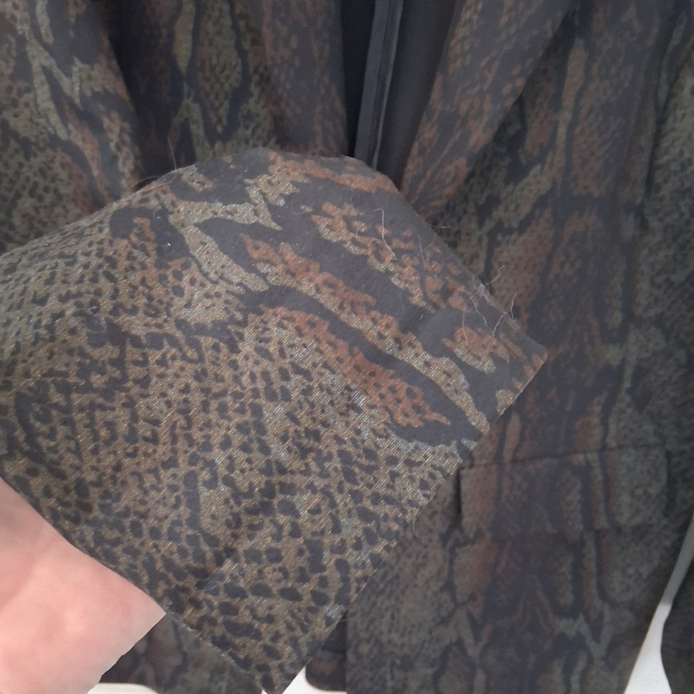 Liverpool LA Python Print Open Front Boyfriend Bl… - image 5